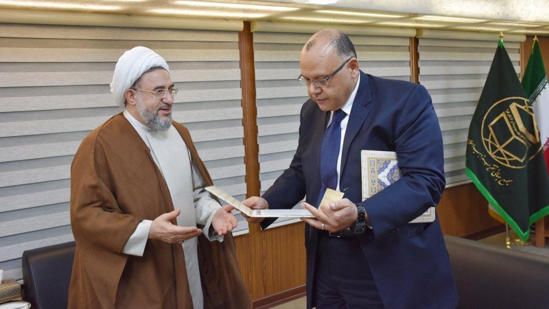 Ayatollah Mohsen Araki ha invitato il capo di Al-Azhar alla trentunesima Conferenza internazionale sull'unità islamica