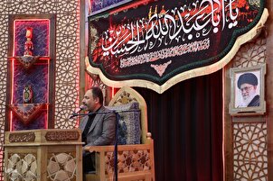 تقرير مصور | محفل الأنس بالقرآن في مرقد ديني بمدينة 