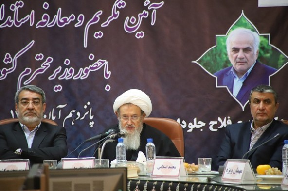 استاندار عملگرا می‌خواهیم/ استاندار از نیروهای بومی بهره ببرد