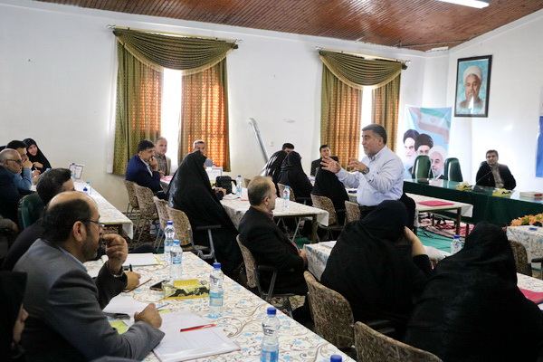 گزارش تصویری برگزاری دوره آموزشی قطبی مدیران مدارس شاهد در ساری