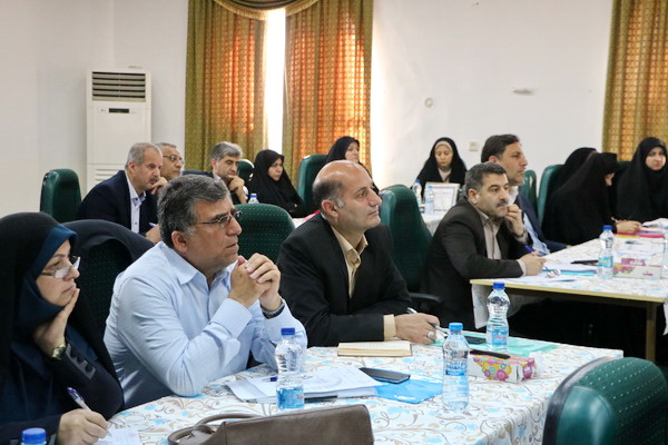 گزارش تصویری برگزاری دوره آموزشی قطبی مدیران مدارس شاهد در ساری