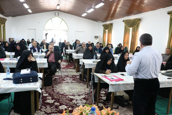 گزارش تصویری برگزاری دوره آموزشی قطبی مدیران مدارس شاهد در ساری