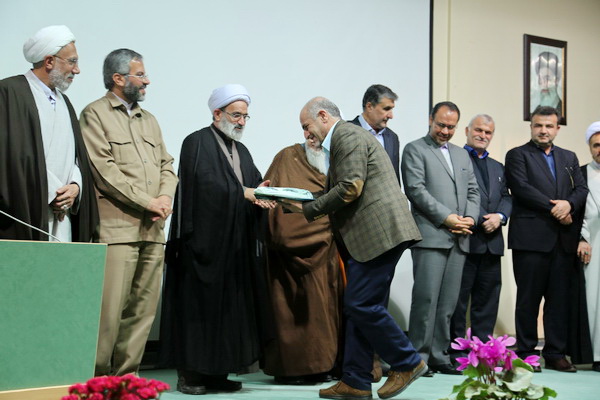 گزارش تصویری سومین اجلاسیه استانی نماز در ساری