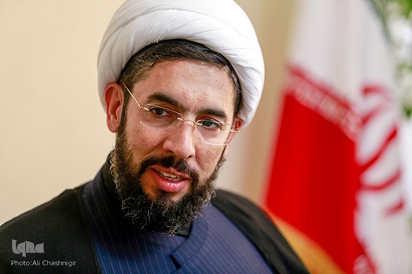 خدشه‌دار کردن ساحت علم و عقل/ خطای مضاعف