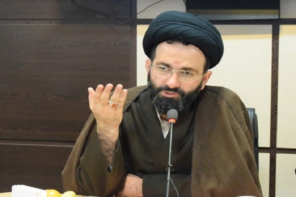 عاشورا درس بزرگ ذلت&zwnj;ناپذیری سیدالشهدا