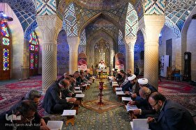 محفل انس با قرآن کریم در مسجد نصیرالملک شیراز