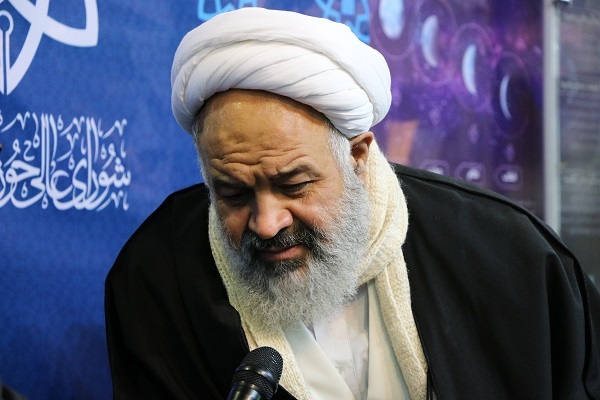 انس با قرآن را بعد از ماه مبارک رمضان ادامه دهید