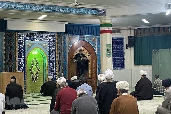 ظرف دنیا تحمل ظهور و درخشش حقیقت حضرت زهرا(س) را ندارد