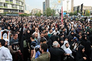 تجمع پایتخت‌نشینان در سوگ خادمان شهید ملت