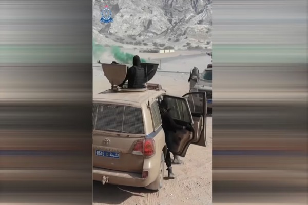 اعلام آمادگی پلیس عمان برای مقابله با اقدامات تروریستی + فیلم