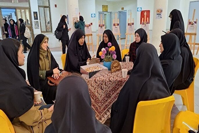 نمایشگاه «بانوان تمدن‌ساز» در دانشگاه مازندران برگزار شد
