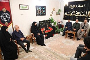 تجدید عهد با آرمان شهیدان در خانه‌های نور