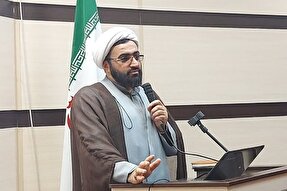 آیا ذات انسان فقیر است