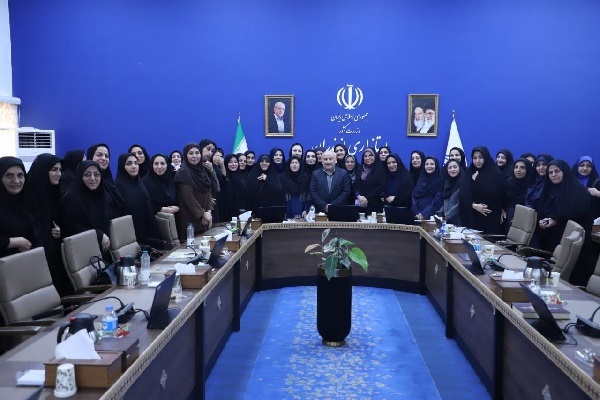 ارسالی //حجاب، نماد اخلاق مدیریتی بانوان در دولت چهاردهم