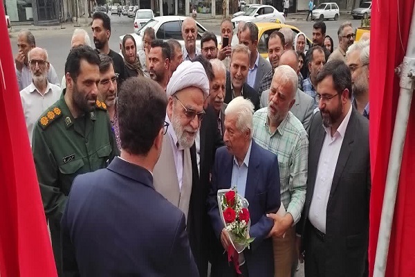 رونمایی از سردیس و یادمان واقف بزرگ حوزه سلامت در بهشهر