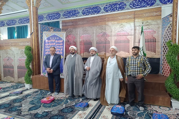 توزیع ۳۱۳ بسته تحصیلی در آمل همزمان با هفته وقف