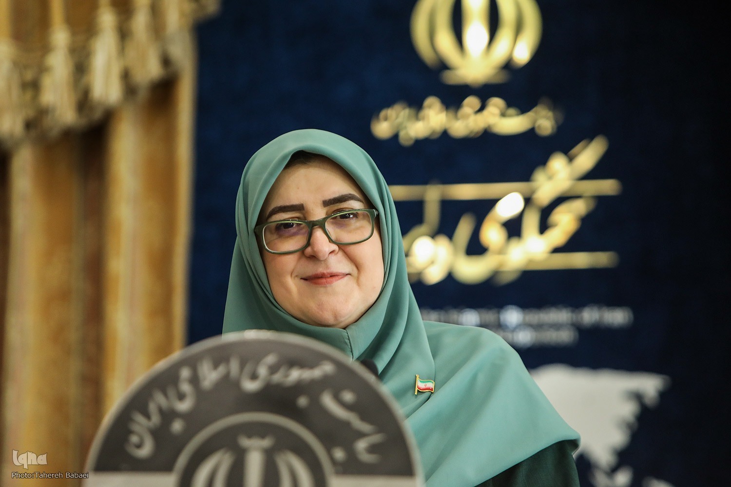 دولت خود را نسبت به رسانه‌ها پاسخگو می‌داند