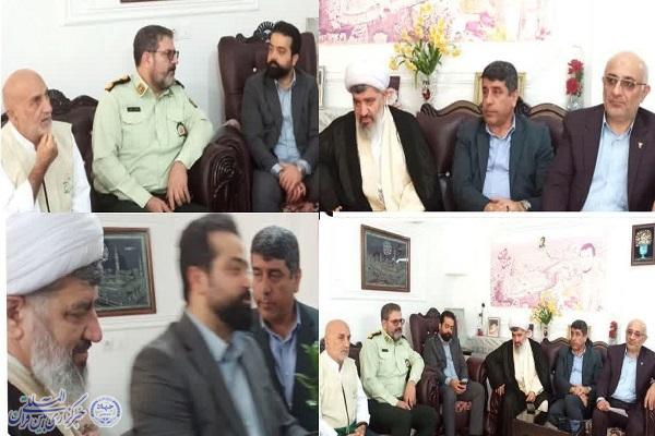 ددیدار امام جمعه و مسئولان بابلسر با خانواده شهید عین‌الله عرب میستانی