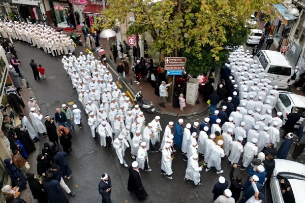 برگزاری جشن فارغ‌التحصیلی صدها قرآن‌آموز در مسجد سلطان سلیم استانبول