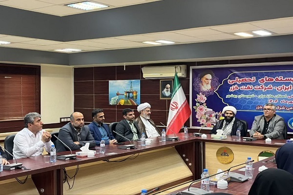 اهدای ۵۰۰ بسته تحصیلی از سوی شرکت نفت خزر به دانشآموزان تحت حمایت کمیته امداد بهشهر اهدای ۵۰۰ بسته تحصیلی از سوی شرکت نفت خزر به دانشآموزان تحت حمایت کمیته امداد بهشهر