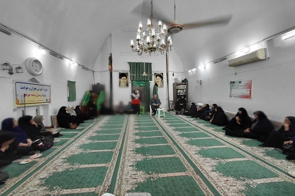 اردوی زیارتی سالمندان کمیته امداد نکا به امام‌زاده عبدالله اطرب برگزار شد