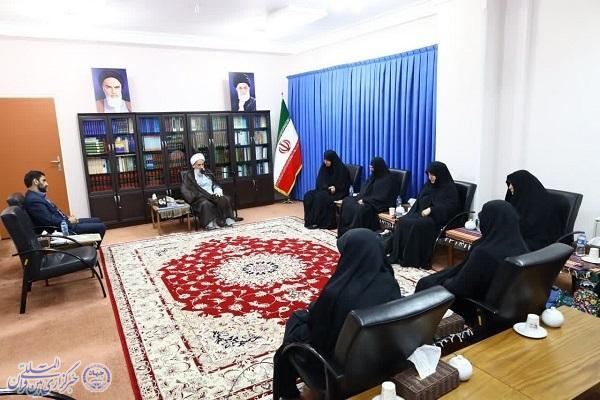 نشست فعالان فرهنگی بنیاد عفاف و حجاب دفتر نماینده ولی فقیه در مازندران با آیت الله محمد باقر  محمدی لائینی  در ساری