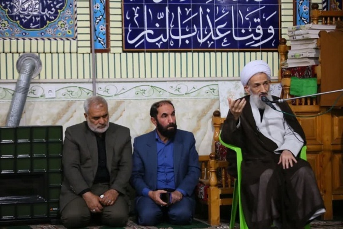 نشست پیشکسوتان دفاع مقدس با عنوان بزرگداشت شهدای خدمت که در منطقه بالاتجن قائم‌شهر