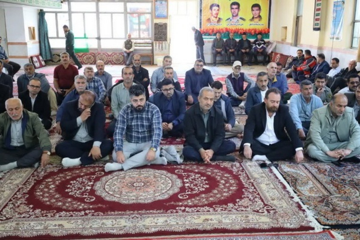 عکس یادواره شهدای روستای اشکور رامسر