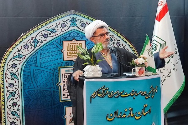 تجلیل از برترینهای چهل و هشتمین دوره  مسابقات قرآن اوقاف مازندران