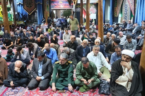 تجلیل از استاد سیدمحسن موسوی بلده در محفل قرآنی شهر بلده