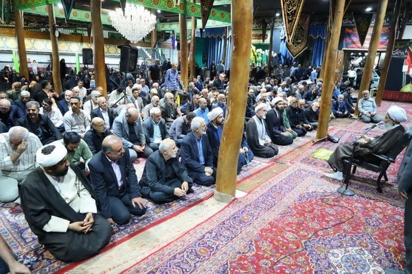 تجلیل از استاد سیدمحسن موسوی بلده در محفل قرآنی شهر بلده