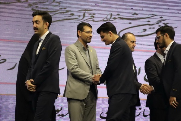 آیین تجلیل از برترینهای  سی‌وپنجمین جشنواره قرآن و عترت دانشجومعلمان دانشگاه فرهنگیان سراسر کشور  در ساری