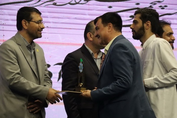 آیین تجلیل از برترینهای  سی‌وپنجمین جشنواره قرآن و عترت دانشجومعلمان دانشگاه فرهنگیان سراسر کشور  در ساری