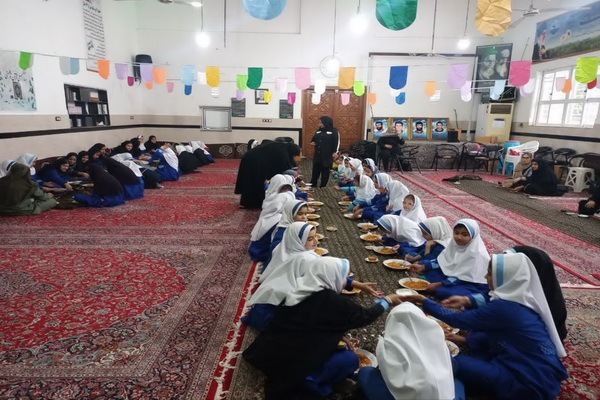 آمل؛ سه محفل خانگی و مدرسه‌ای قرآن به مناسبت هفته دفاع مقدس