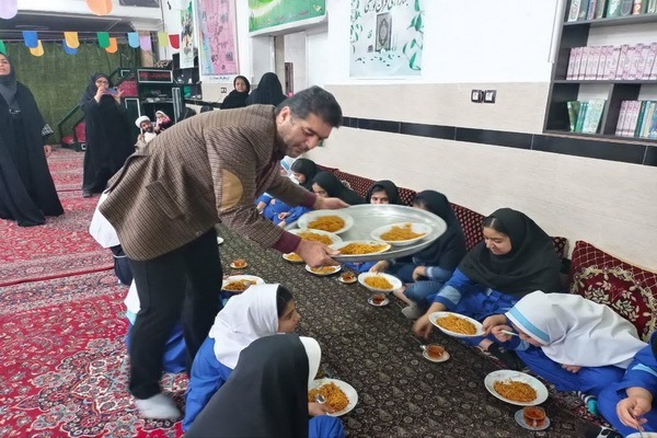 آمل؛ سه محفل خانگی و مدرسه‌ای قرآن به مناسبت هفته دفاع مقدس