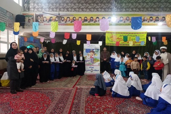 آمل؛ سه محفل خانگی و مدرسه‌ای قرآن به مناسبت هفته دفاع مقدس