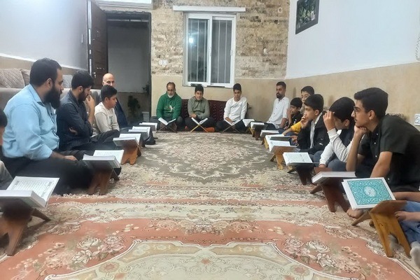 آمل؛ سه محفل خانگی و مدرسه‌ای قرآن به مناسبت هفته دفاع مقدس
