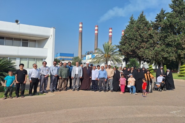 بازدید خانوادگی کارکنان نهاد ریاست جمهوری از نیروگاه شهید سلیمی نکا در قالب اردوی راهیان پیشرفت