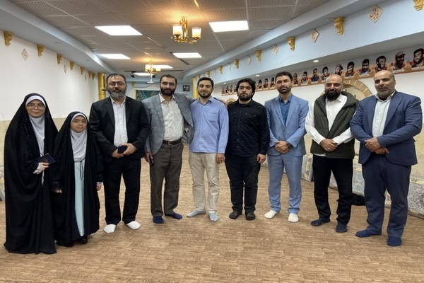 محفل انس با قرآن در قدمگاه خضر نبی(ع) آمل برگزار شد