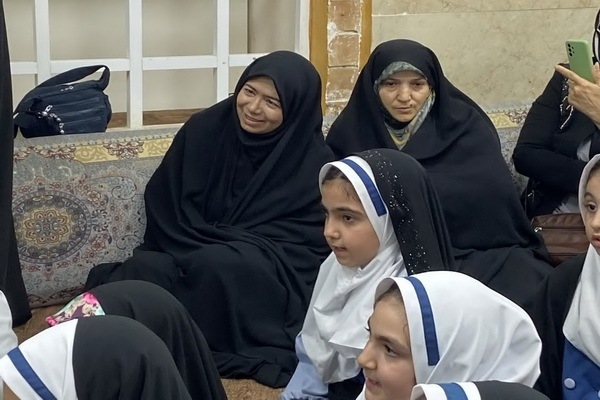 محفل انس با قرآن در قدمگاه خضر نبی(ع) آمل برگزار شد