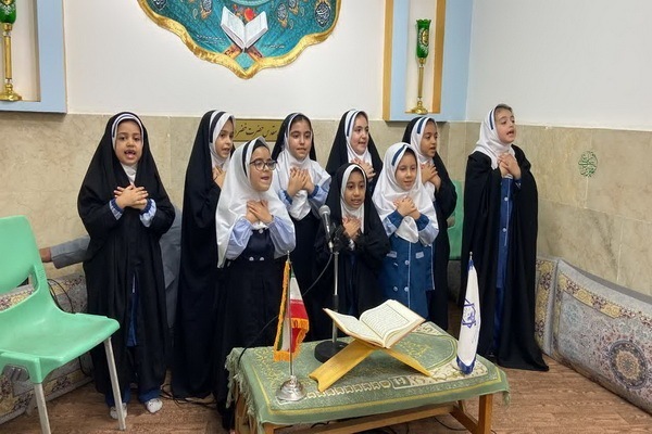 محفل انس با قرآن در قدمگاه خضر نبی(ع) آمل برگزار شد