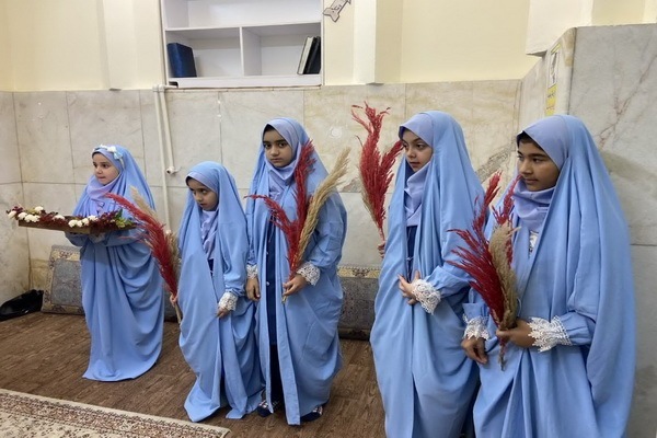 محفل انس با قرآن در قدمگاه خضر نبی(ع) آمل برگزار شد