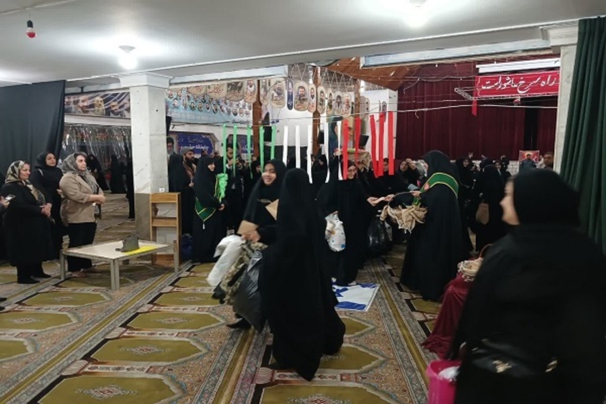 اعزام نخستین گروه از دانش‌آموزان دختر ساروی به مناطق عملیاتی جنوب کشور