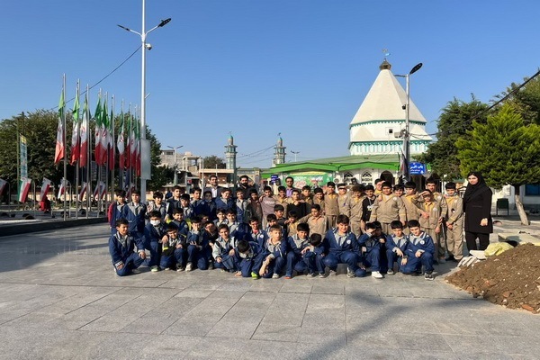 محفل نور و معرفت در ایام فاطمیه؛ تجلیل از سیره حضرت زهرا(س) در دبستان آیت‌الله طالقانی آمل