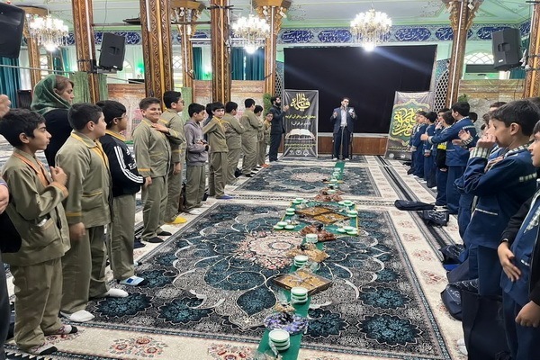 محفل نور و معرفت در ایام فاطمیه؛ تجلیل از سیره حضرت زهرا(س) در دبستان آیت‌الله طالقانی آمل
