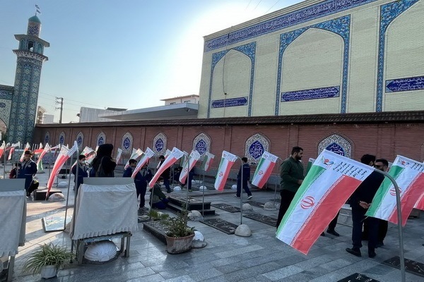 محفل نور و معرفت در ایام فاطمیه؛ تجلیل از سیره حضرت زهرا(س) در دبستان آیت‌الله طالقانی آمل