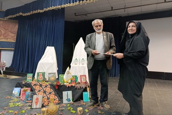 رونمایی از دو کتاب از دو بابلسری در هفته مازندران و هفته کتاب و کتابخوانی با حضور امام جمعه بابلسر