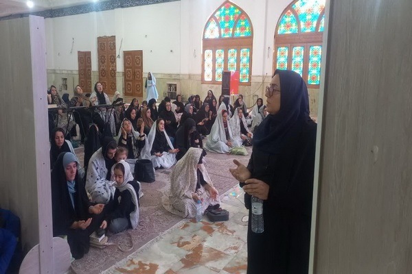 محفل قرآنی ایام فاطمیه در آستان امامزاده عبدالله(ع) آمل برگزار شد