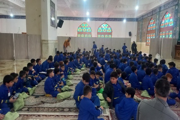 محفل قرآنی ایام فاطمیه در آستان امامزاده عبدالله(ع) آمل برگزار شد