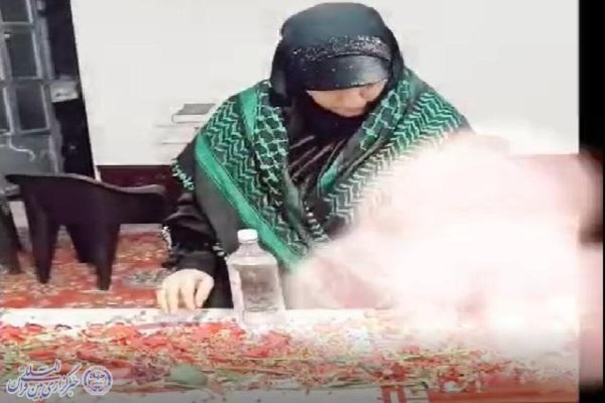 آیین استقبال از شهید گمنام در مسجد حضرت امیرالمؤمنین(ع) فرهنگ‌شهر بابل